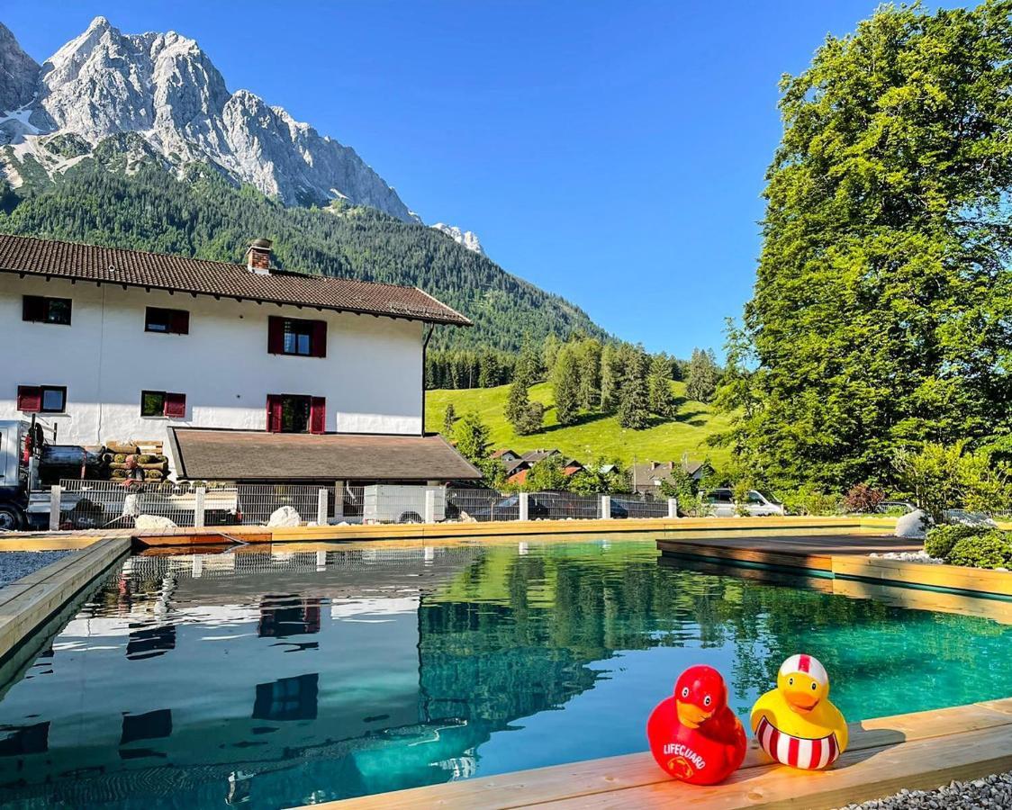 Bayern Resort Hotel - Adults Only - Mit Zugspitzblick - Eibsee-Naehe - Wellnessbereich - Naturpool Im Sommer Grainau Eksteriør billede