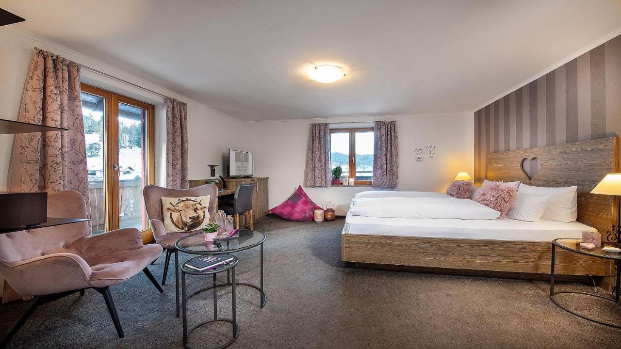 Bayern Resort Hotel - Adults Only - Mit Zugspitzblick - Eibsee-Naehe - Wellnessbereich - Naturpool Im Sommer Grainau Eksteriør billede