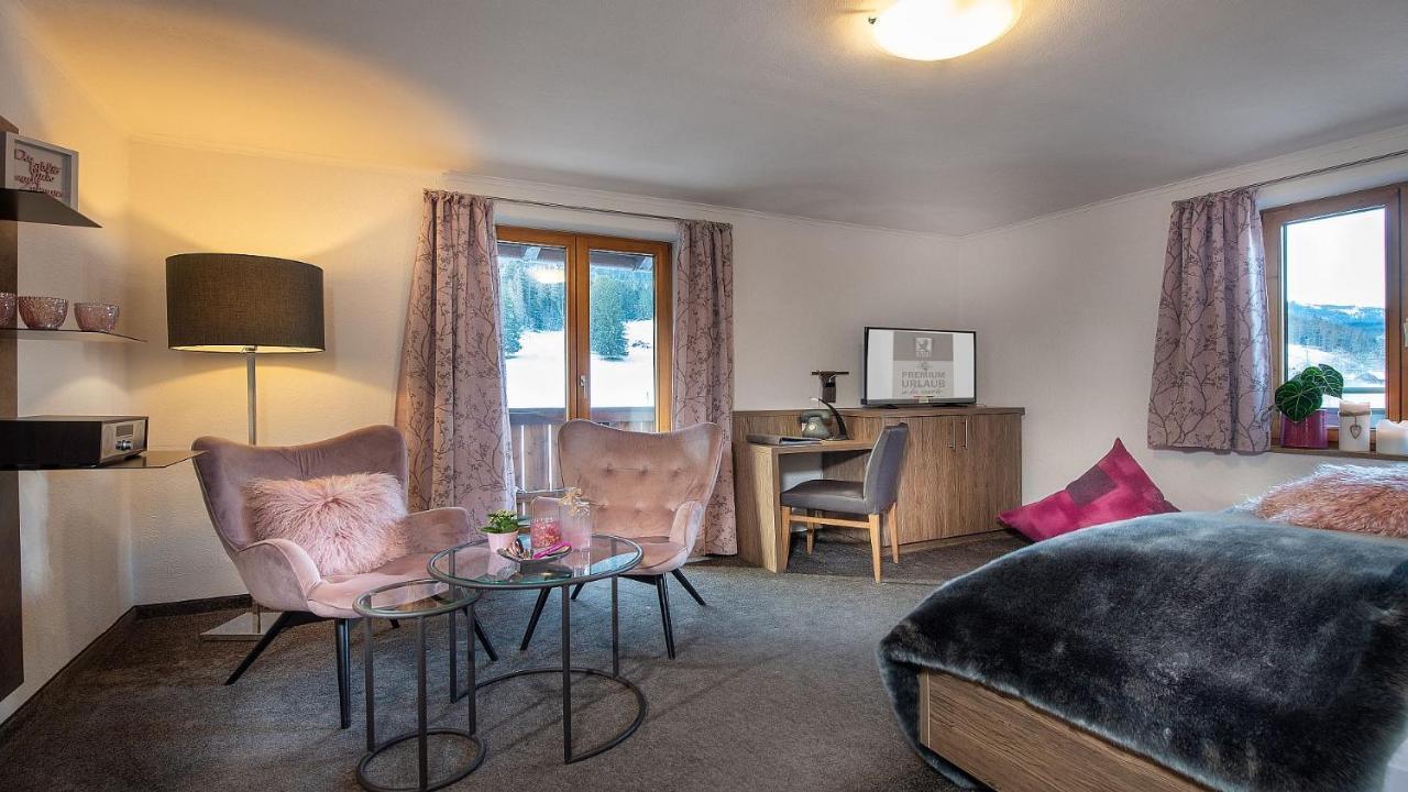 Bayern Resort Hotel - Adults Only - Mit Zugspitzblick - Eibsee-Naehe - Wellnessbereich - Naturpool Im Sommer Grainau Eksteriør billede